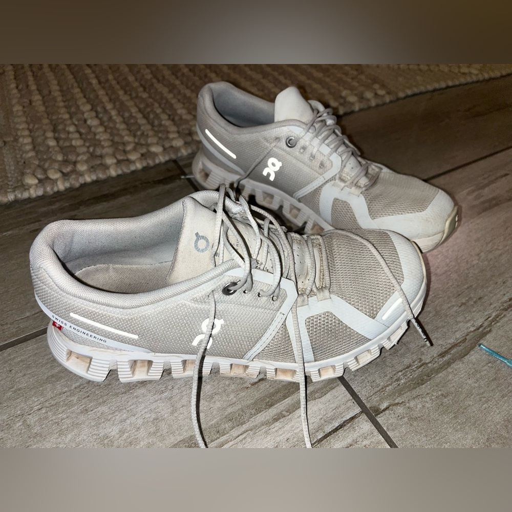 ON RUNNING CLOUD 5 WOMEN'S PEARL/WHITE
